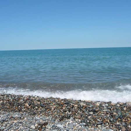 Apartments In Batumi With Sea View Buitenkant foto
