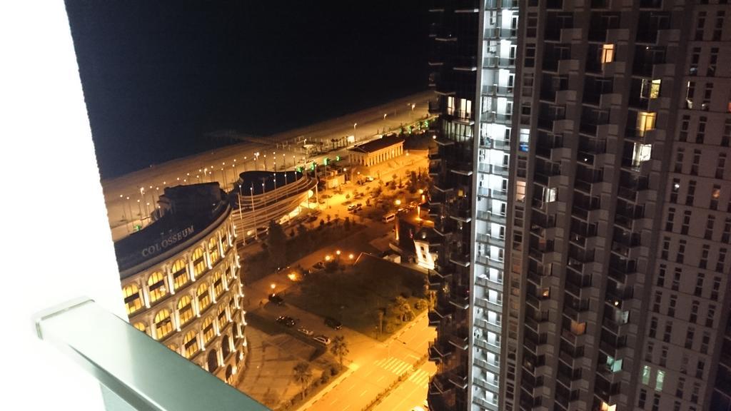 Apartments In Batumi With Sea View Buitenkant foto